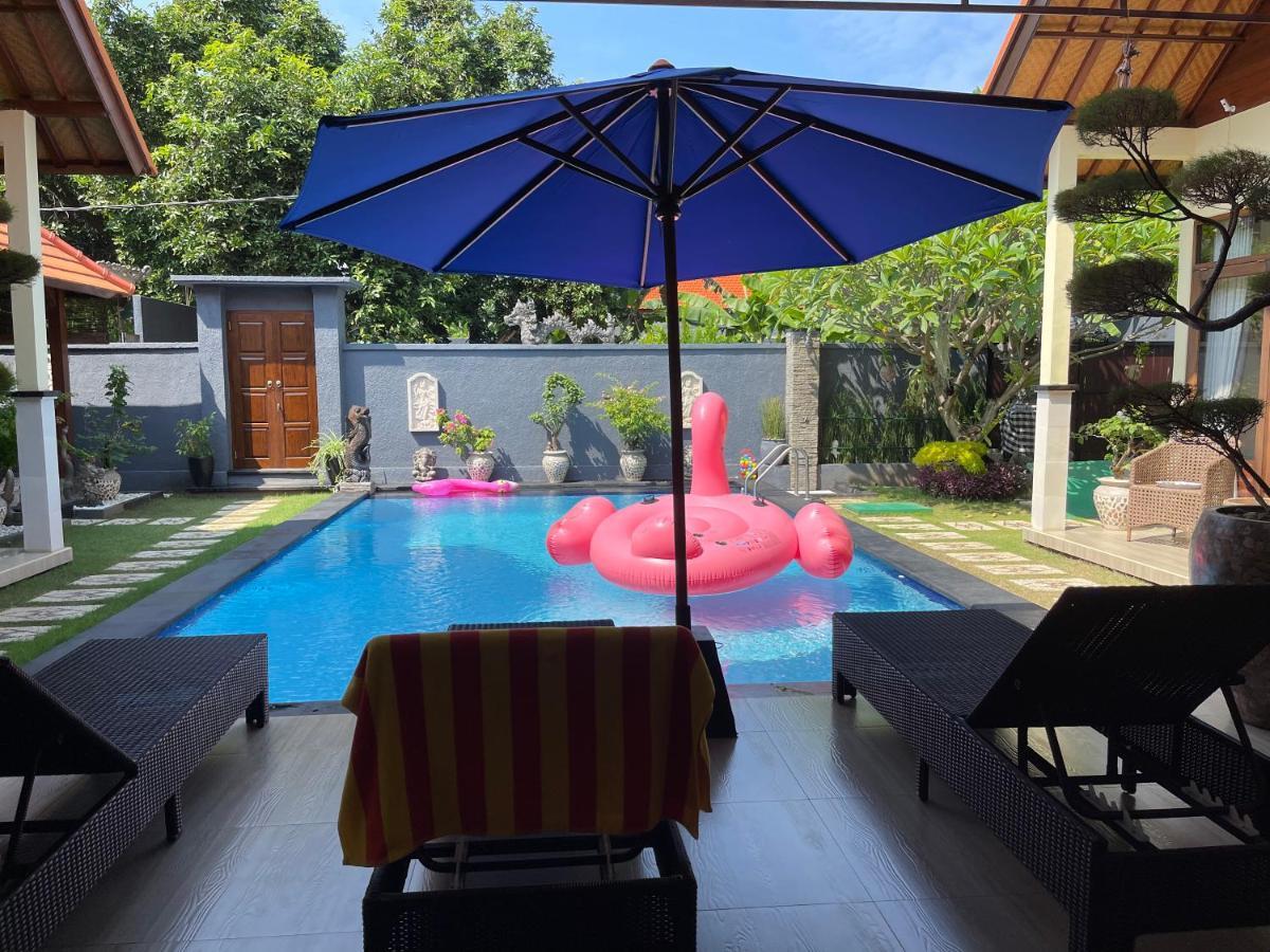 Mias Jungle House Hotell Lovina Exteriör bild