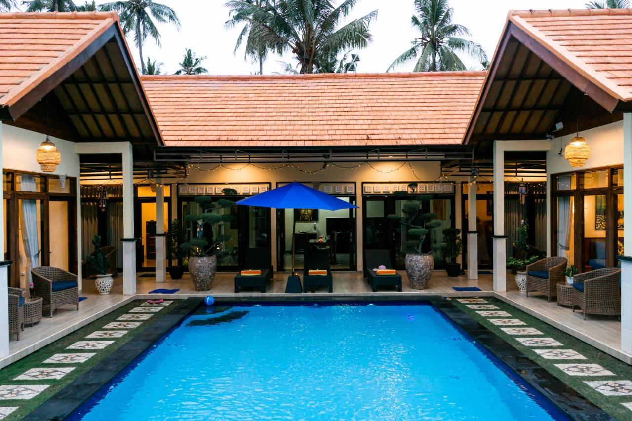 Mias Jungle House Hotell Lovina Exteriör bild