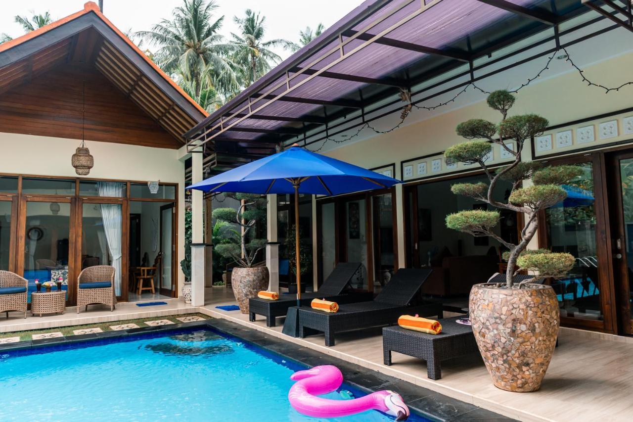Mias Jungle House Hotell Lovina Exteriör bild